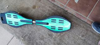 Patinete de dos ruedas verde