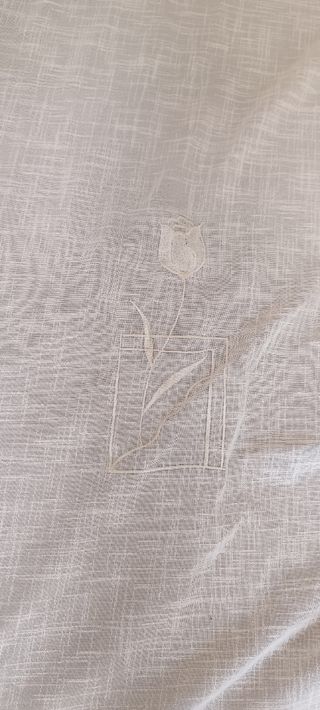 Cortinas de tela blancas