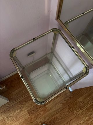 Mesa auxiliar cristal y metal