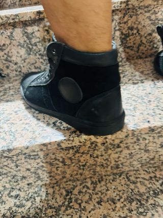 Zapatos negros de ante y piel