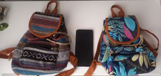 Mochila de tela con estampado floral