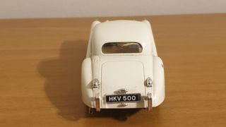 Modellino JAGUAR XK120 COUPE (1948) Burago 1:24
