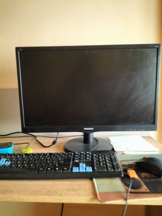 Ordenador reacondicionado con monitor Philips