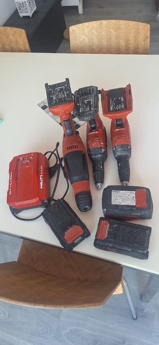 HILTI SD 5000-A22 02 Martillo y atornilladora. 