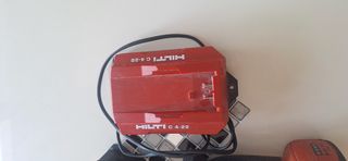 HILTI SD 5000-A22 02 Martillo y atornilladora. 