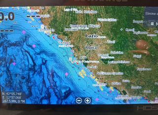 Microsd con C-map Reveal Y076.61 2025