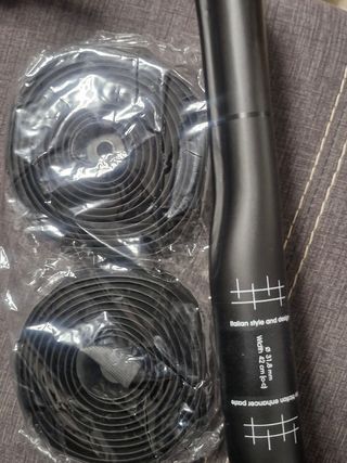 Manillar de bicicleta negro