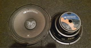 Medios Soundstream 10 Pulgadas