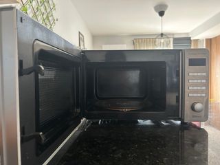 Microondas Cecotec ProClean (para reparar) 
