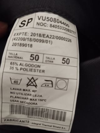 Mono de trabajo negro