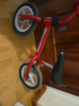 Bici sin pedales Chicco Roja