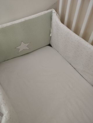 Cuna blanca para bebé