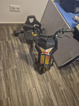 Moto eléctrica infantil