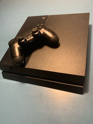 PS4 (Playstation 4) Black + 6 giochi + 1 controller