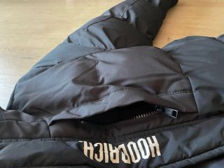 Abrigo Hoodrich Negro