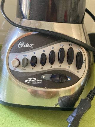 Licuadora Oster 12 Velocidades