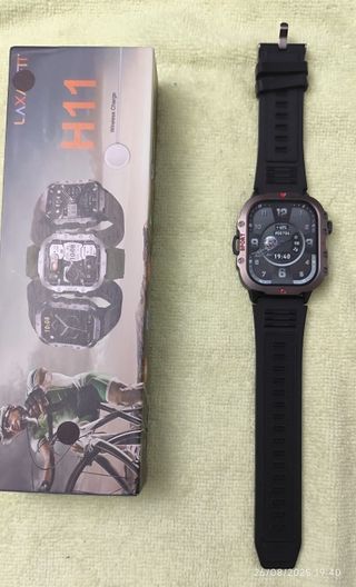 Reloj Inteligente Negro y Plateado