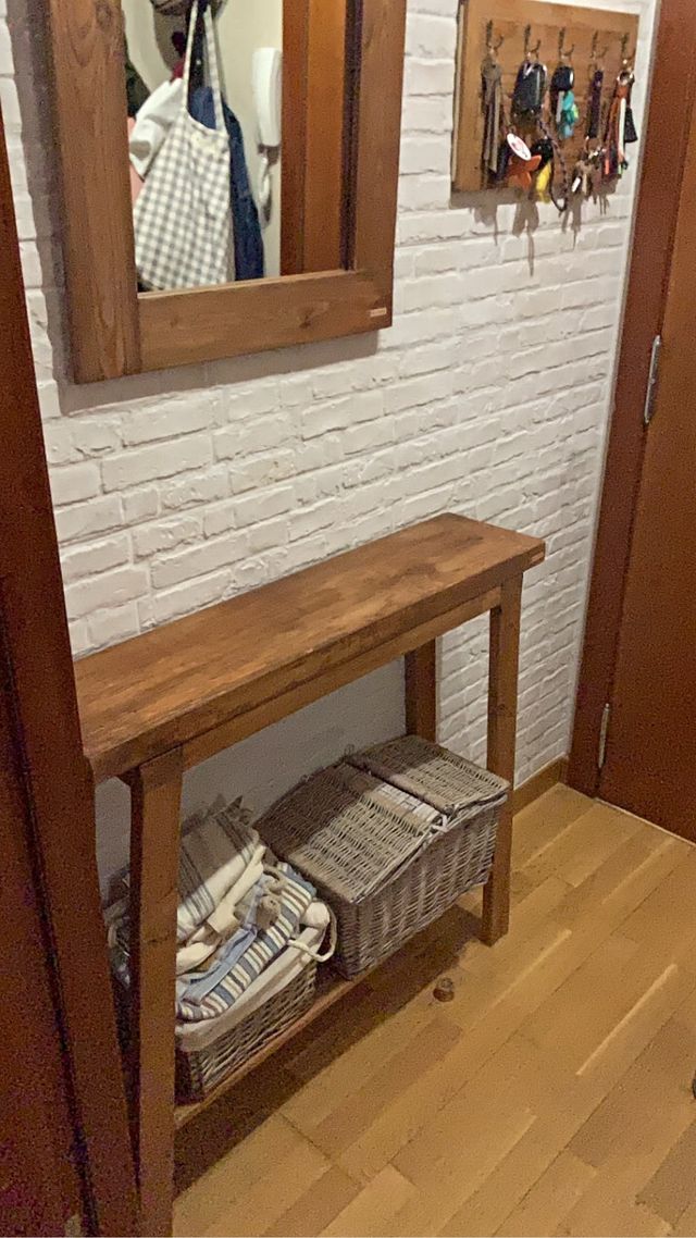 Mobili da ingresso in legno fatti a mano