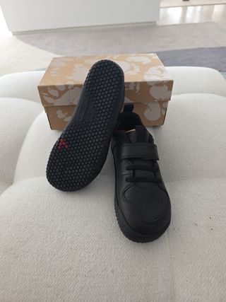 Vivobarefoot 