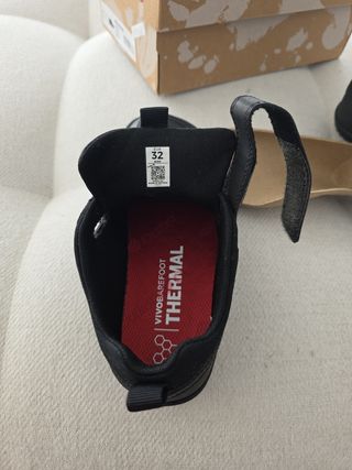 Vivobarefoot 
