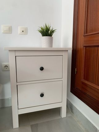 Mesitas de noche blanca/ comoda