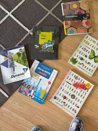 varios libros de texto