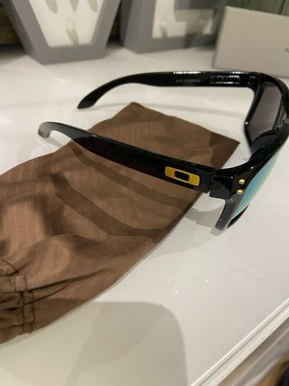 Gafas de sol Oakley negras