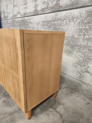 Aparador Beyla 4 puertas de madera maciza y chapa de roble 180 x 71,5 cm FSC 100%