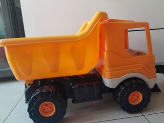 Camión y Tractor de Juguete Naranja