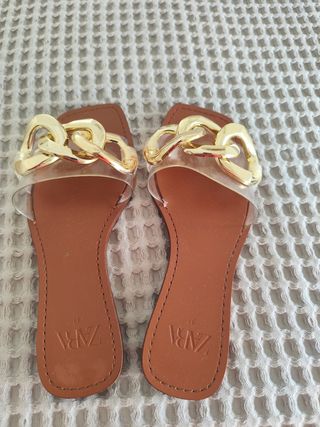 Sandalias Zara doradas y transparentes talla 37