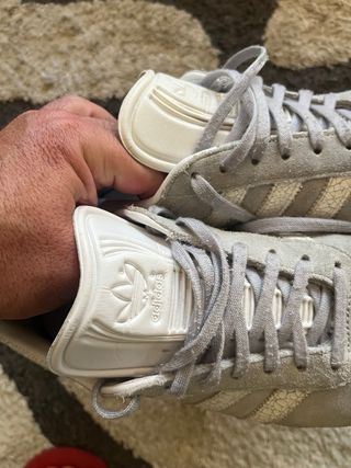 Adidas Gazelle grigie e oro