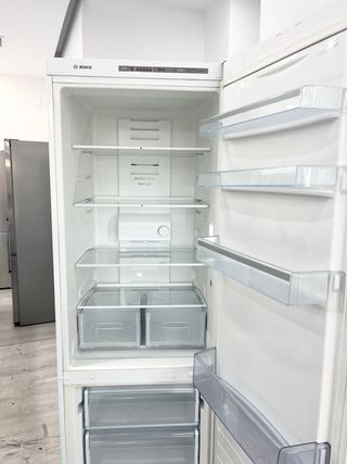 NEVERA BOSCH 180CM NOFROST A+++. SEMINUEVO