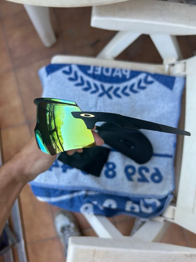 Oakley Encoder