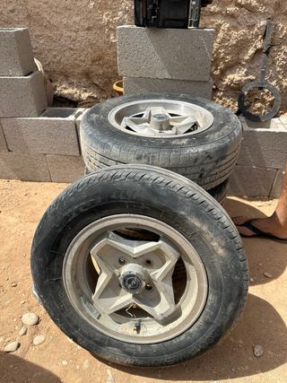 Llantas stral seat