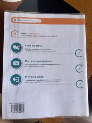 Comunicación empresarial y atención al cliente