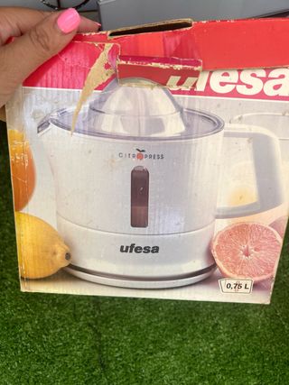 Exprimidor Ufesa Citrpress 0,75L