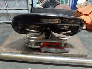 Banco Peugeot Vespino 