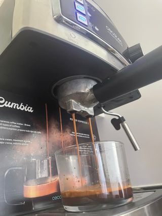Cafetera Cecotec + dosificador café