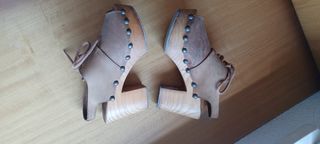 Zuecos de Madera con Plataforma para Mujer