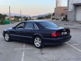 Audi A8 4.2 310cv