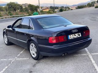 Audi A8 4.2 310cv