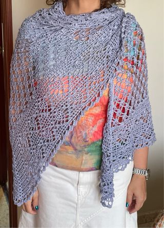 Chal crochet azul hecho a mano