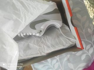 Deportivas Nike Air Max Verde Oliva Blancas