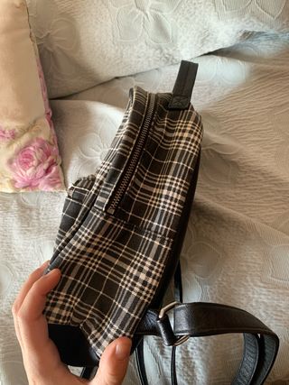 Mochila pequeña a cuadros