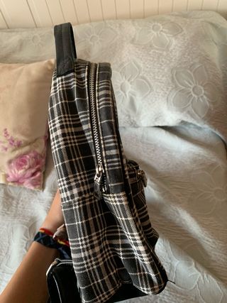 Mochila pequeña a cuadros