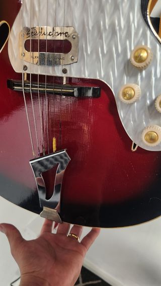 Guitarra Jazz Vintage oferta