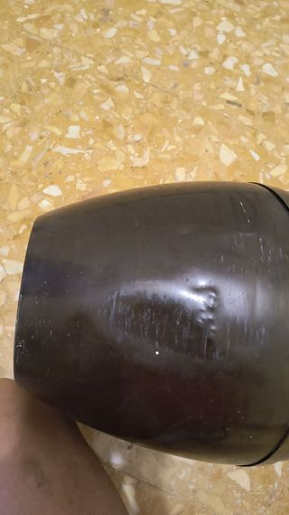 Portaombrelli in metallo con dettagli oro