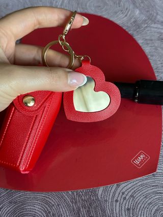 Portarossetto similpelle con gancio e specchio