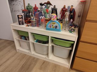 Mueble infantil blanco