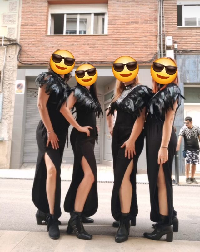 Pantalón negro cómodo con abertura gemelos T M y L